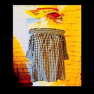 DIZZYLIZZY OFF SHOULDER TOP